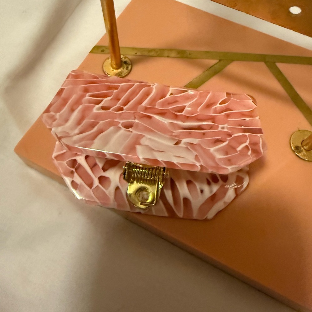 Fashion Jewelry Pink and White Clutch